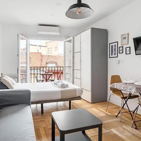 Charming Sol Studios Madrid Exterior photo