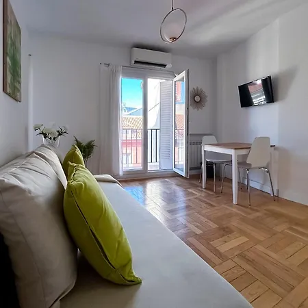 Charming Sol Studios Madrid Exterior photo